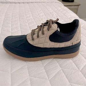 Columbia DELRAY DUCK II PFG Boat Shoes (Oatmeal and Collegiate Navy) Size 7.5